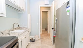 170 Fallen Oak Dr, Brandon, MS 39047