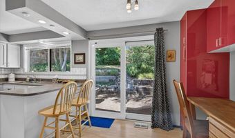 635 Chestnut St, Ashland, OR 97520