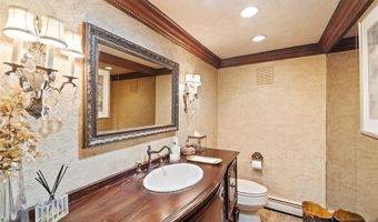 2 Canterbury Ct, Alpine, NJ 07620
