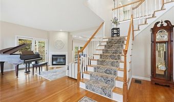 54 Paine Rd, Cumberland, RI 02864