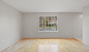 8463 MONARCH Ct, Annandale, VA 22003