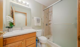 1424 E KEYSTONE Ln, Appleton, WI 54913