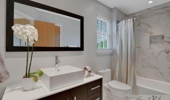 1941 SEMINOLE Rd, Atlantic Beach, FL 32233