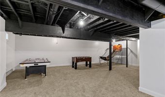 10 Lantern Brook Dr, Lincoln, RI 02865