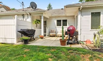 916 Midway Dr, Auburn, IN 46706