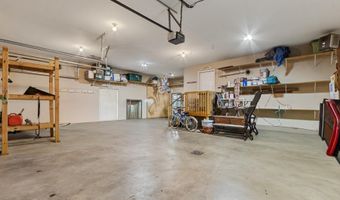 1415 Nicklaus Dr, Aberdeen, SD 57401