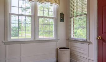 234 Log City Rd, Amsterdam, NY 12010