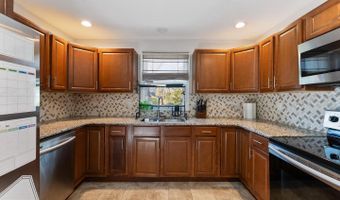 135 DENNISVILLE Rd, Cape May Court House, NJ 08210