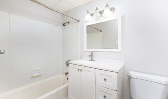 515 Emmett St 13, Bristol, CT 06010