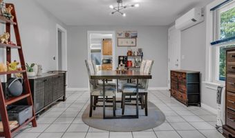 9 Middle Road Ext, Standish, ME 04084
