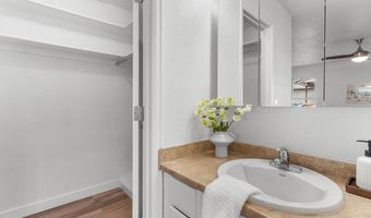 635 S Joplin St, Aurora, CO 80017