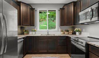 9904 BEACH Dr, Birkenfeld, OR 97016