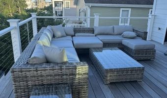 281 7th St, Avalon, NJ 08202