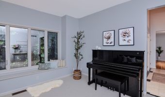 588 Green Rd, Ann Arbor, MI 48105