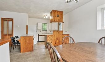 28 Sand Hill Dr, North Kingstown, RI 02852