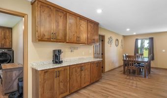 18519 Farm Road 2000, Aurora, MO 65605