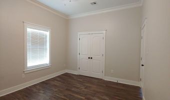 422 E Magnolia St, Abbeville, LA 70510