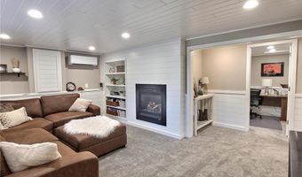 565 Lake Dr W, Annandale, MN 55302