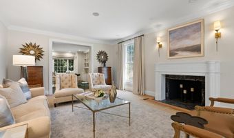 7009 LOCH LOMOND Dr, Bethesda, MD 20817