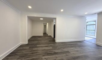 3318 WOODBURN VILLAGE Dr 32, Annandale, VA 22003