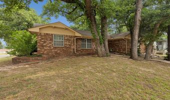 7725 NW 20th St, Bethany, OK 73008