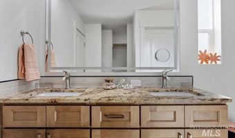 1504 Tverdy Ln, Buhl, ID 83316