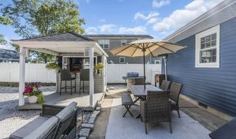 745 Halliard Ave, Beachwood, NJ 08722