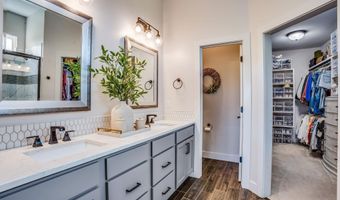 1433 N Shadow Rock Dr, Andover, KS 67002