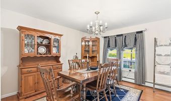 11 Southbury Rd, Cumberland, RI 02864