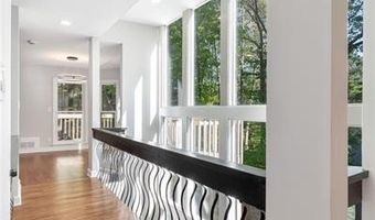 100 Little Rdg, Berkeley Lake, GA 30096