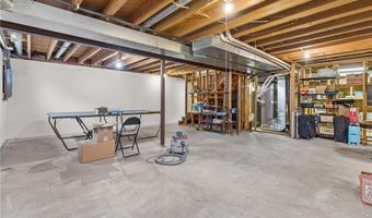 1181 Karth Lake Dr, Arden Hills, MN 55112