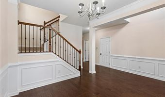 5011 Morriscastle Dr, Alpharetta, GA 30005