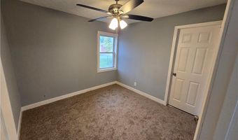 491 W Cross St, Austin, IN 47102