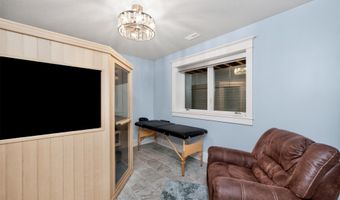 24913 Covenant Ln, Adel, IA 50003