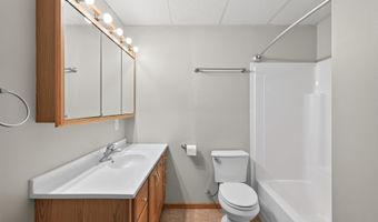 5342 140th Ave NW, Anoka, MN 55303
