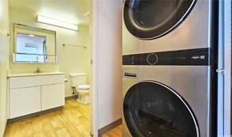 215 N King St 1605, Honolulu, HI 96817