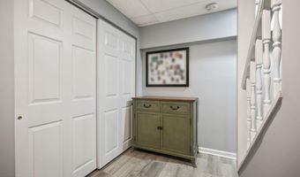 46 Hyer Ct, Aberdeen, NJ 07747