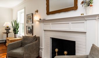 20 Babbidge Rd, Falmouth, ME 04105