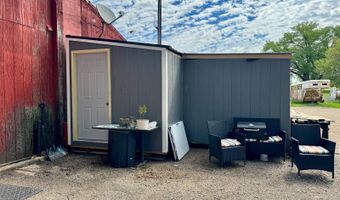 5 W Main St, Ashton, SD 57424