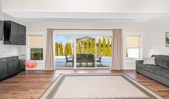 70 Sunset Dr, Belmont, NH 03220