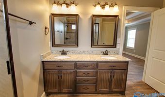 22947 Pin Oak Dr, Athens, AL 35613