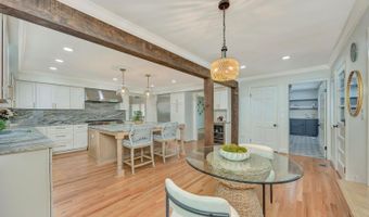 7708 Creekwood Ln, Amberley, OH 45237