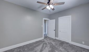 1320 N 9th St, Arkansas City, KS 67005