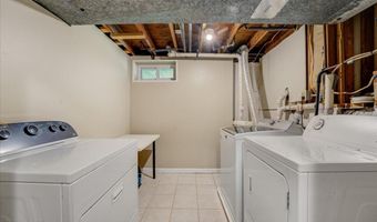 51 Normandy Ct, Middletown, NJ 07748