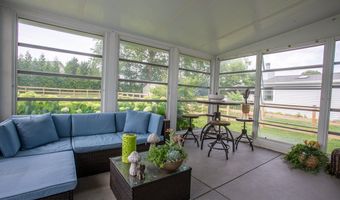 1114 Foxmoor Ln, Ashland, OH 44805
