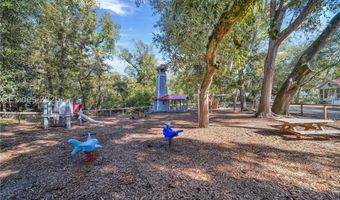 125 Bartram Dr, Beaufort, SC 29902