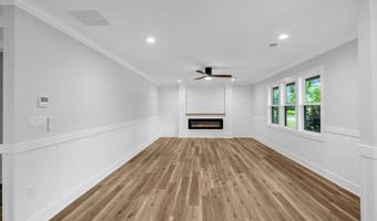 356 Railroad Ave, Bayville, NJ 08721