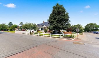 19 Harpoon St, Beachwood, NJ 08722