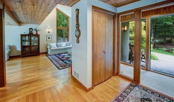 40 Bicentennial Way, Boxborough, MA 01719