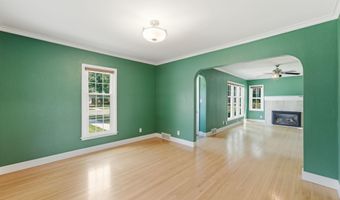 1002 Cedar St, Alexandria, MN 56308